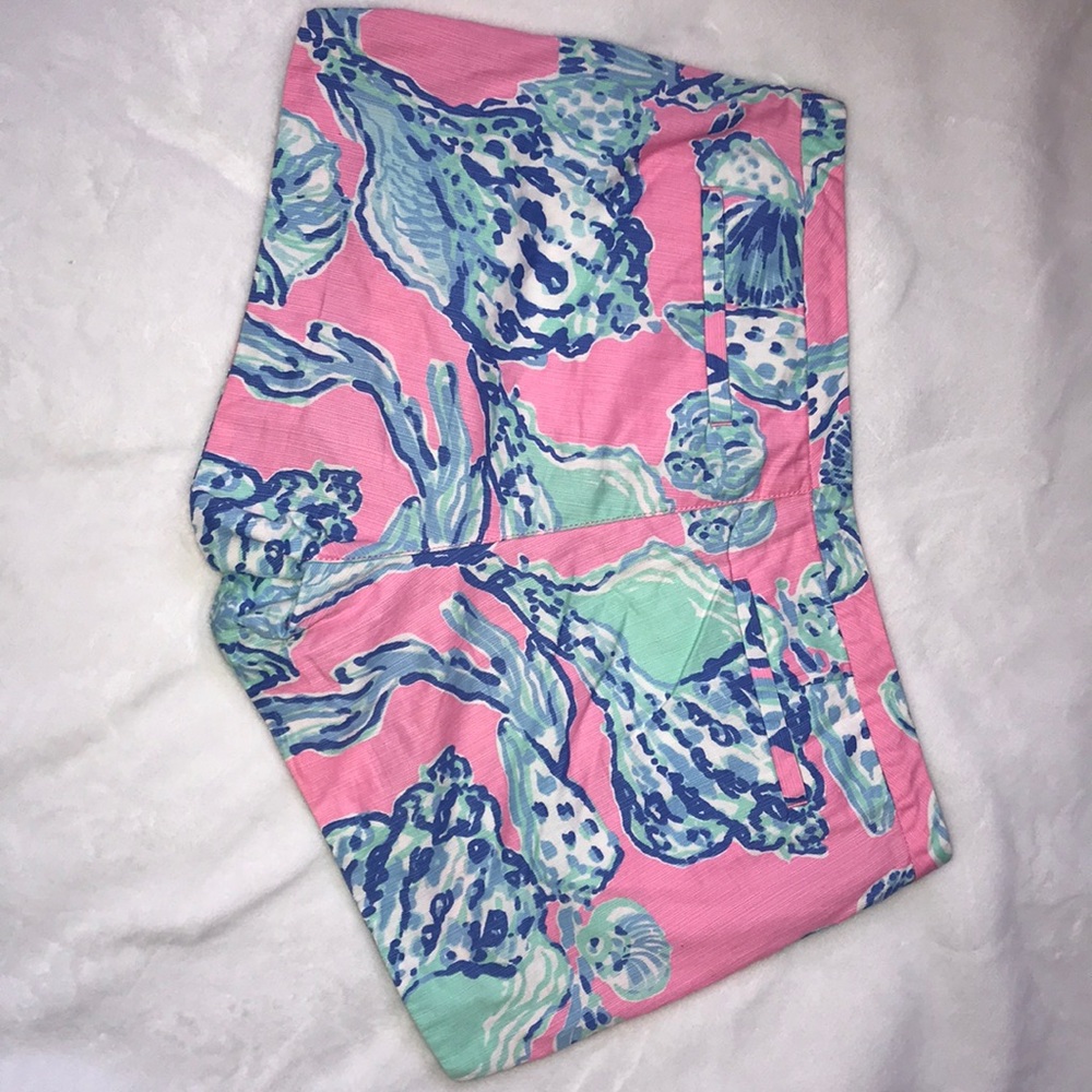 Lilly Pulitzer shorts 🩳 - Picture 9 of 14